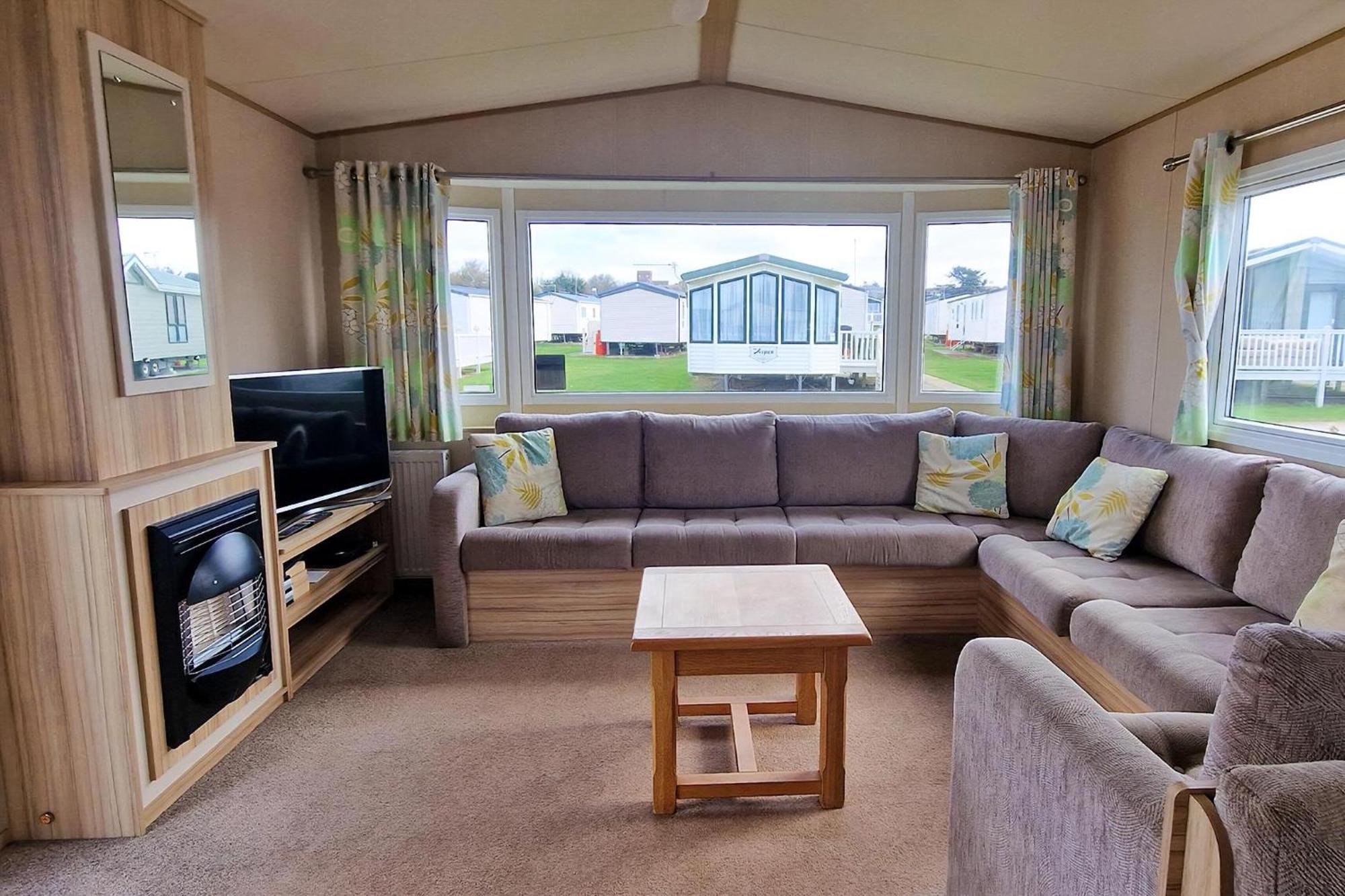 8 Berth Caravan For Hire At Manor Park Near To A Great Beach Ref 23041C Hunstanton Extérieur photo
